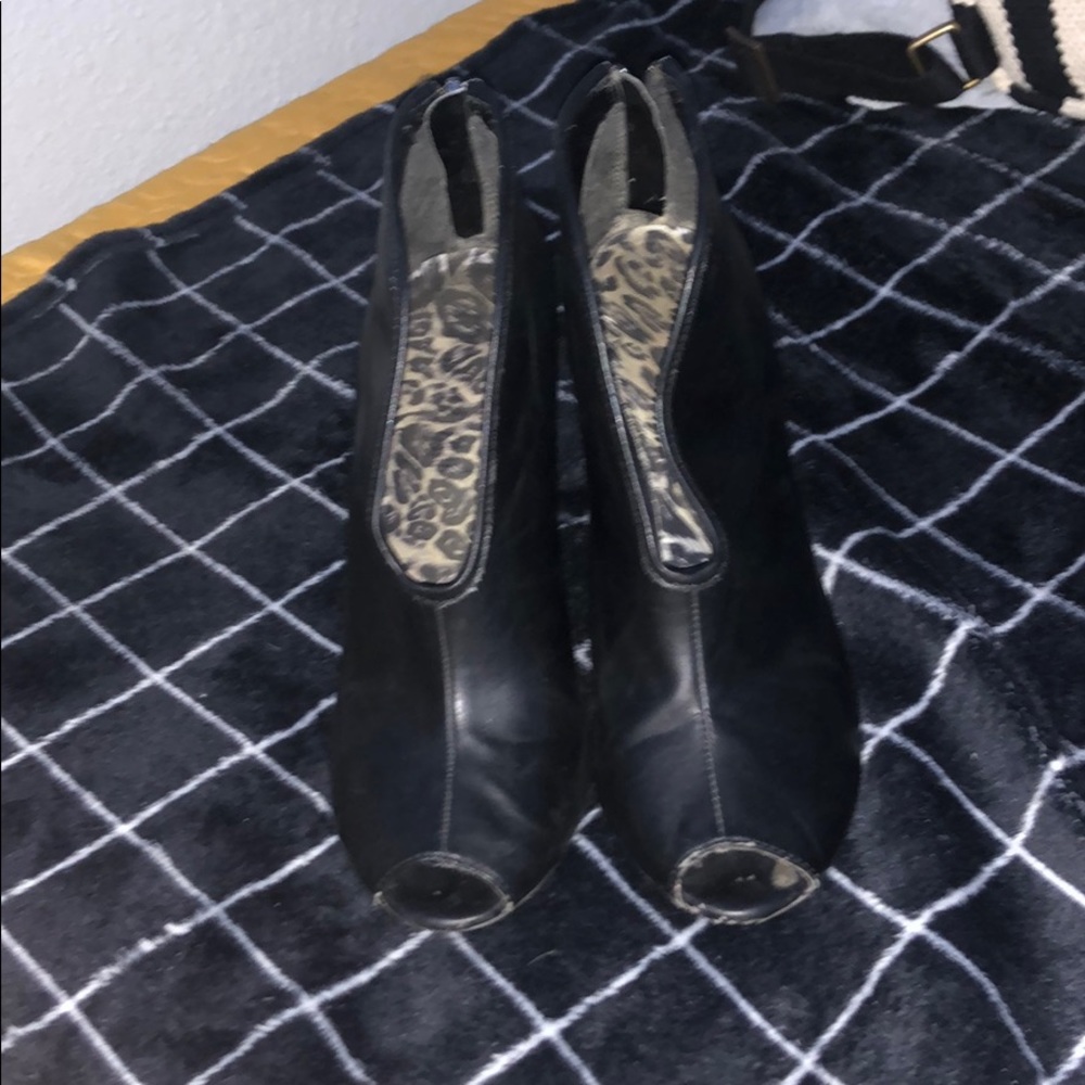Black heels